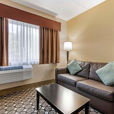 Best Western Plus Inntowner Madison Exterior photo