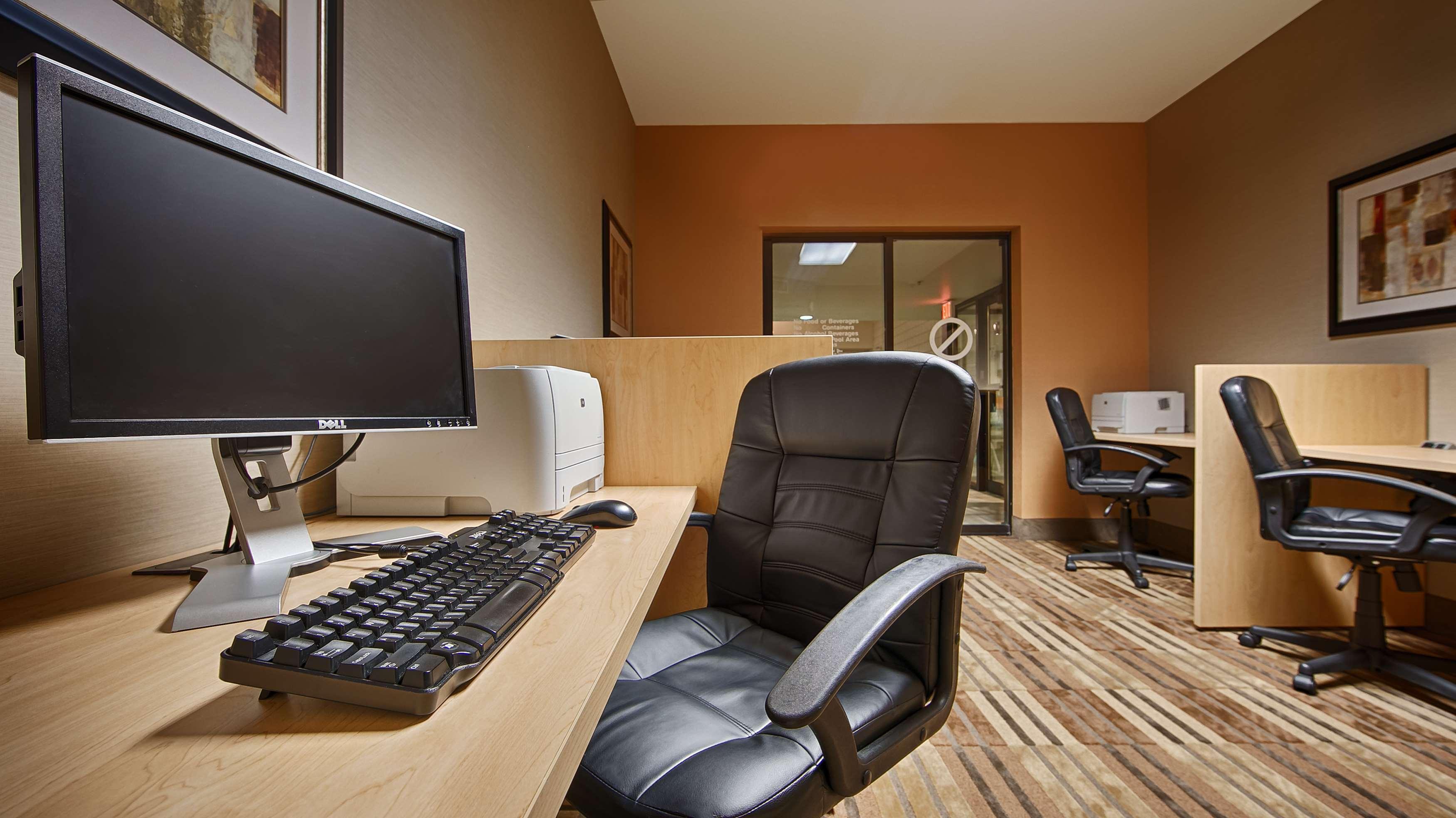 Best Western Plus Inntowner Madison Exterior photo