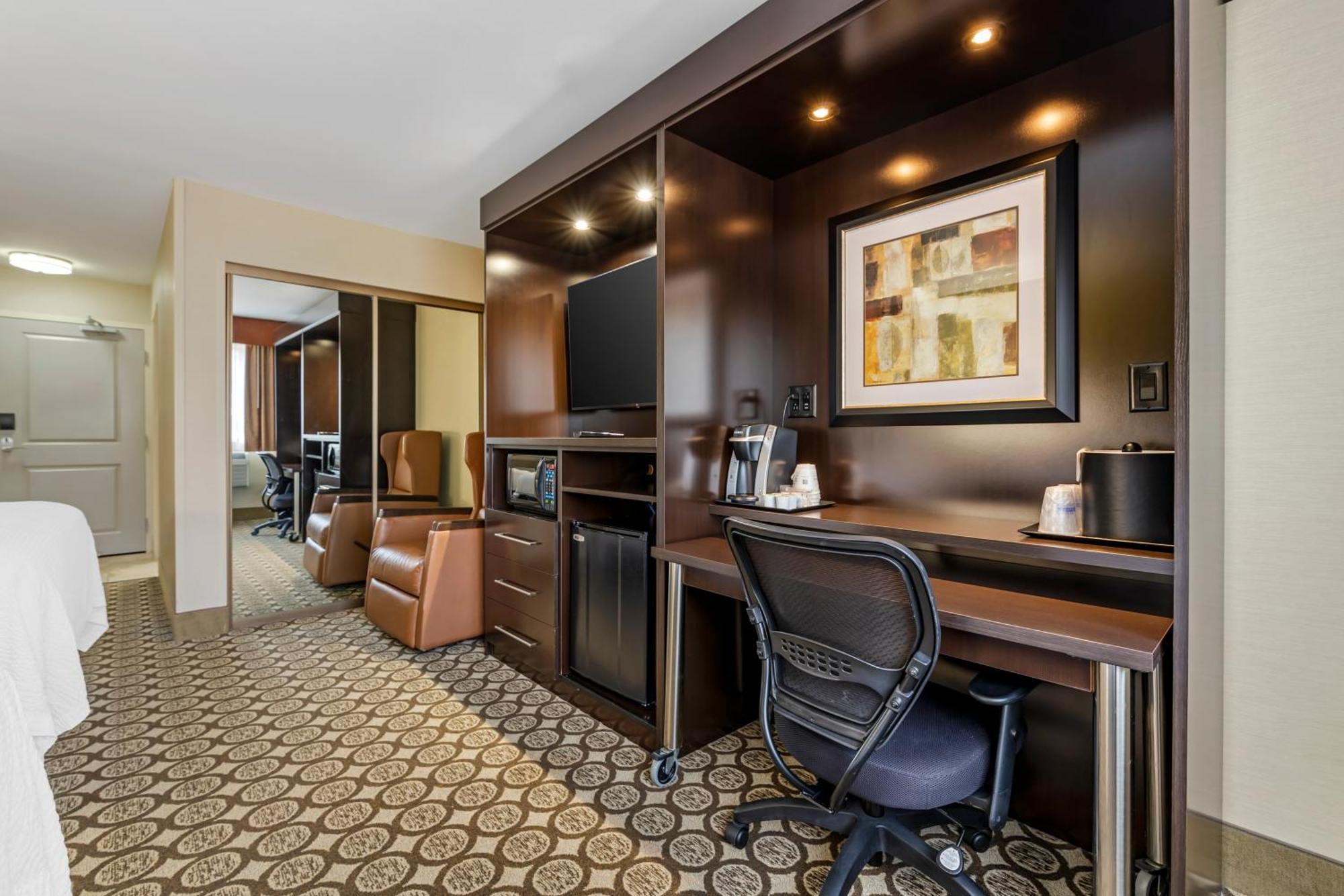 Best Western Plus Inntowner Madison Exterior photo