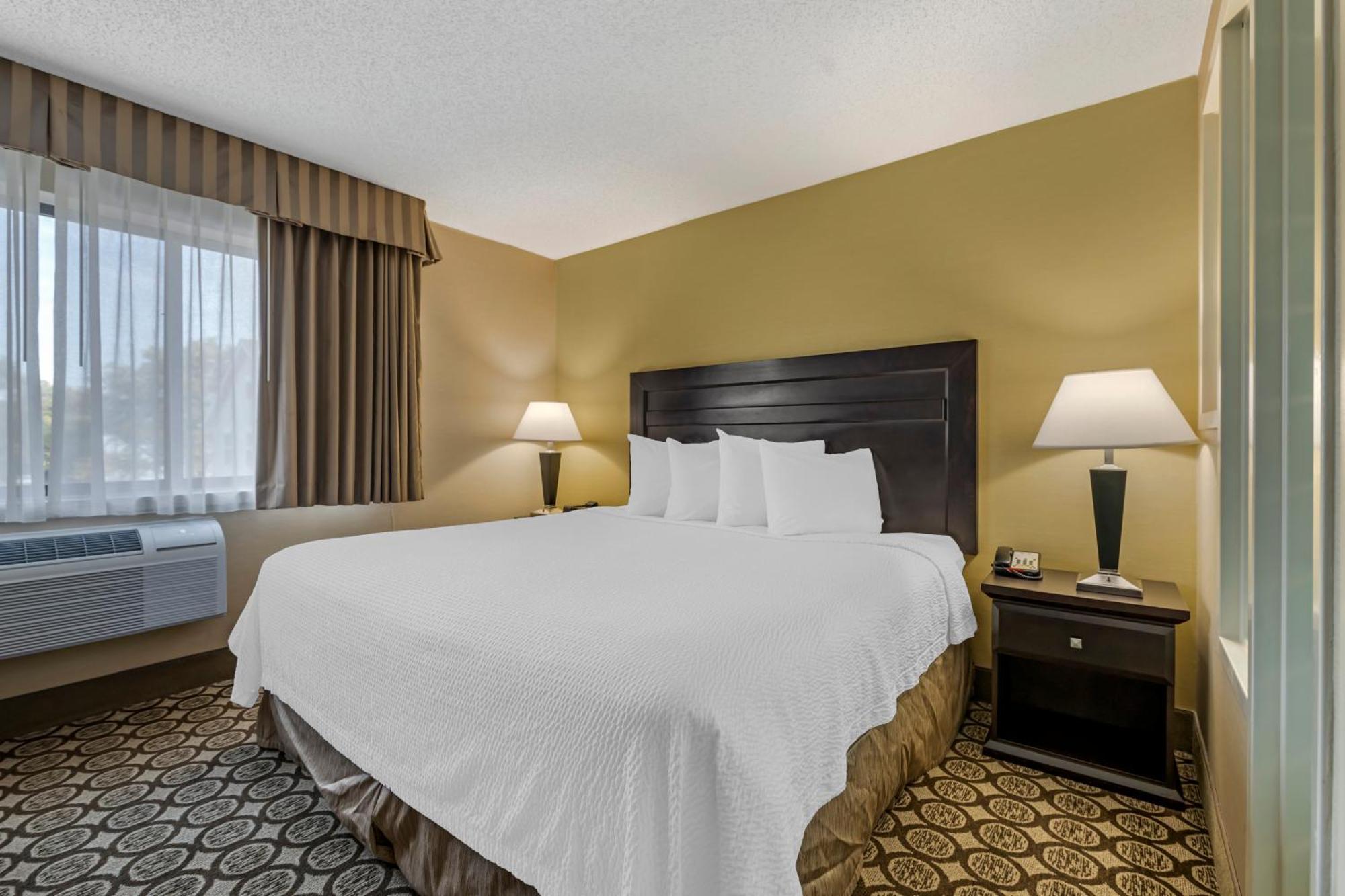 Best Western Plus Inntowner Madison Exterior photo