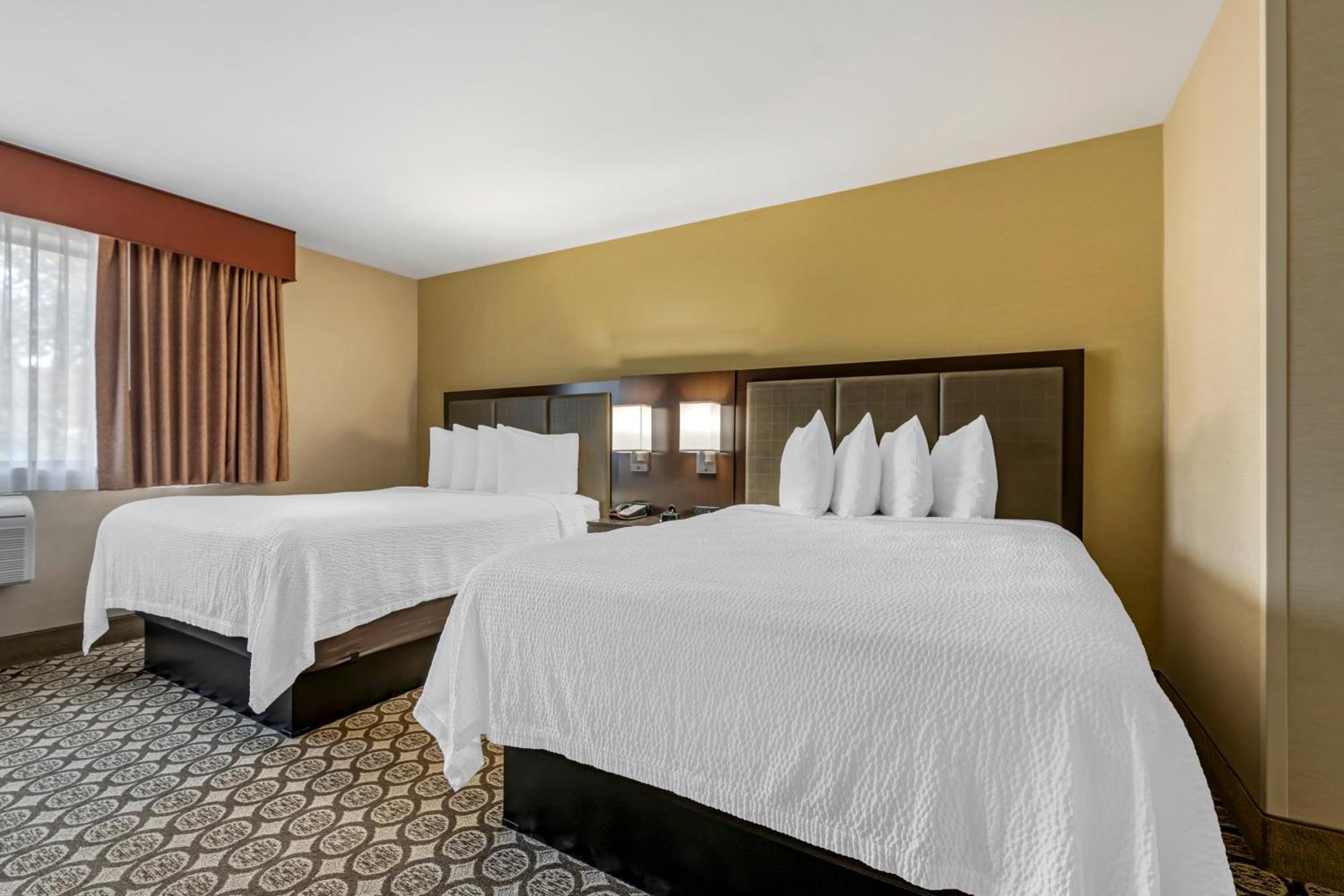Best Western Plus Inntowner Madison Exterior photo