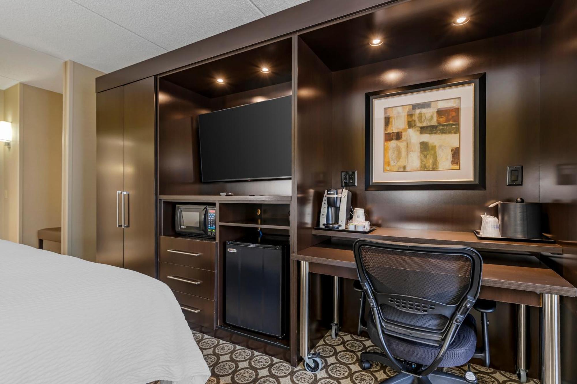 Best Western Plus Inntowner Madison Exterior photo