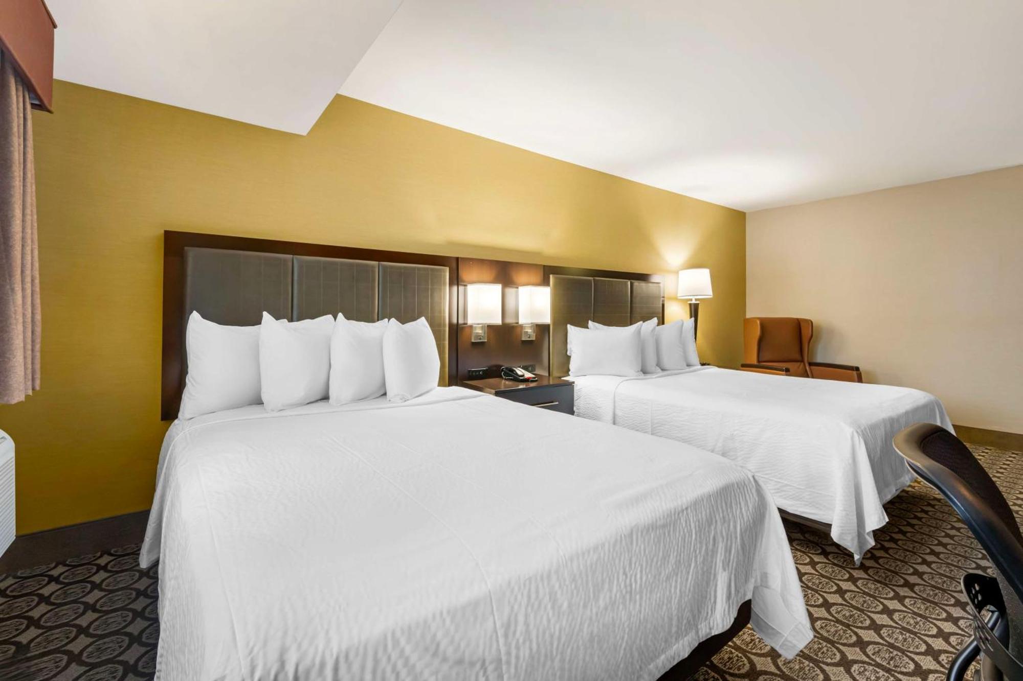 Best Western Plus Inntowner Madison Exterior photo