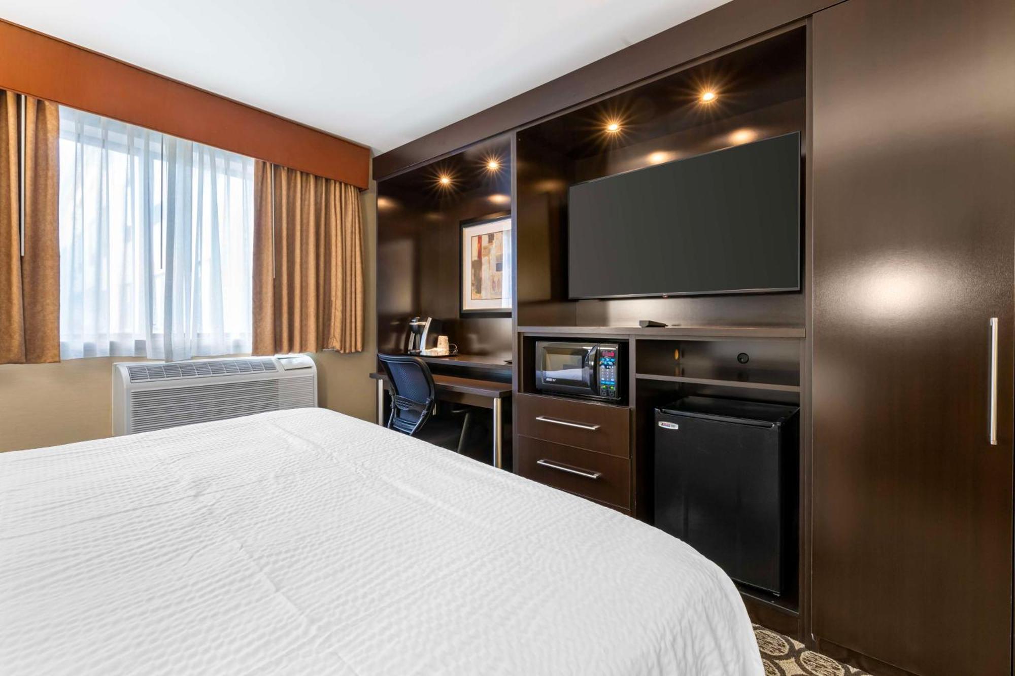 Best Western Plus Inntowner Madison Exterior photo