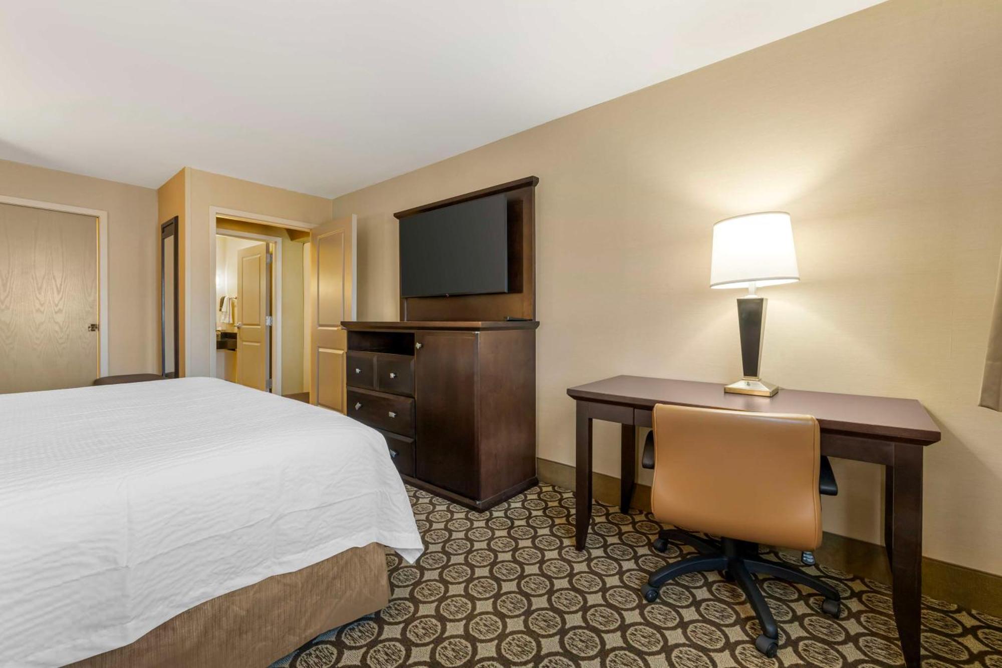 Best Western Plus Inntowner Madison Exterior photo