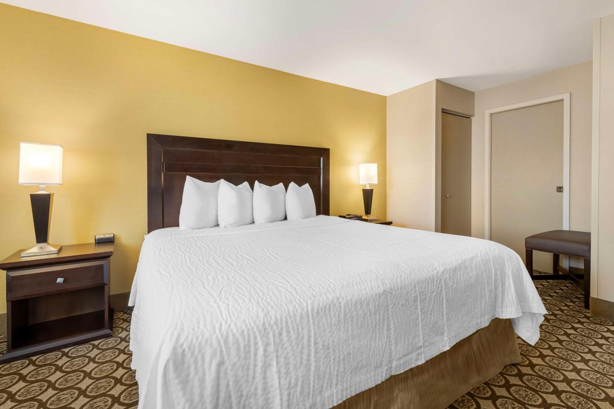 Best Western Plus Inntowner Madison Exterior photo