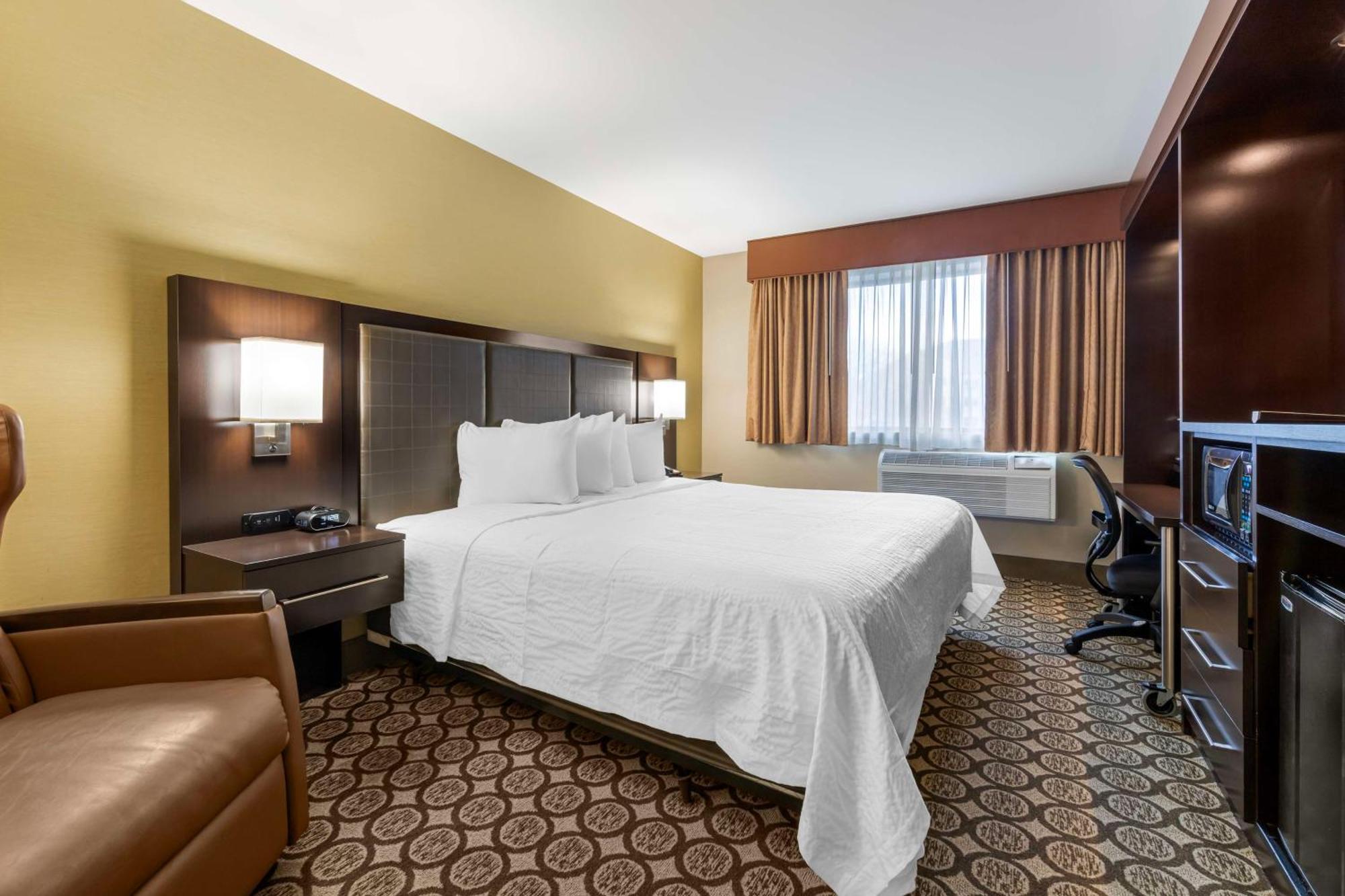 Best Western Plus Inntowner Madison Exterior photo